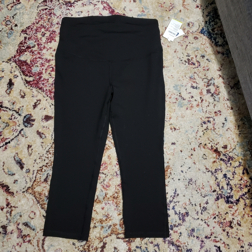 Old Navy Elevate Maternity Legging